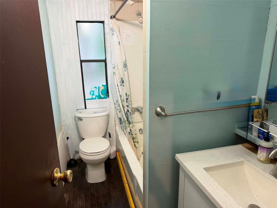 For Sale: $125,000 (3 beds, 1 baths, 960 Square Feet)