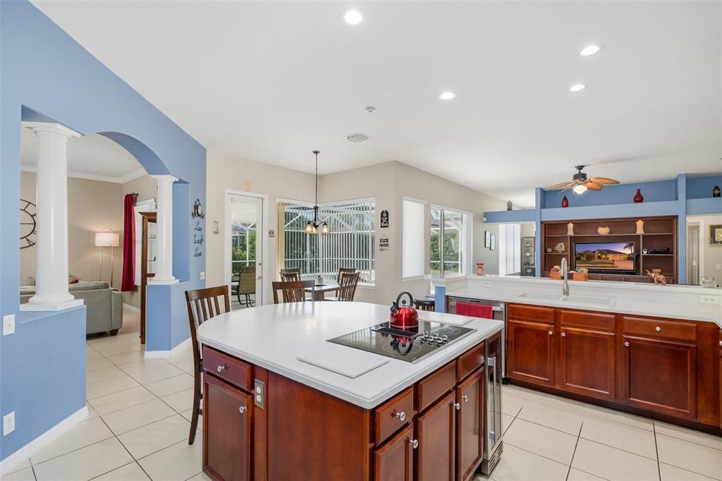 Active With Contract: $695,000 (4 beds, 4 baths, 3410 Square Feet)