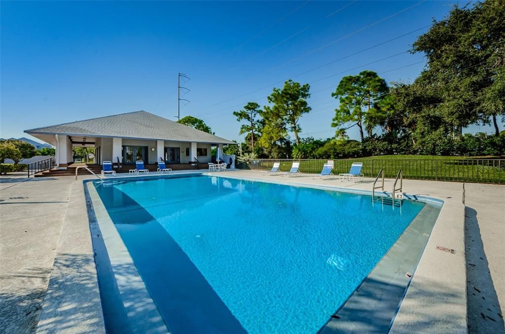 En Venta: $335,000 (3 camas, 2 baños, 1845 Pies cuadrados)