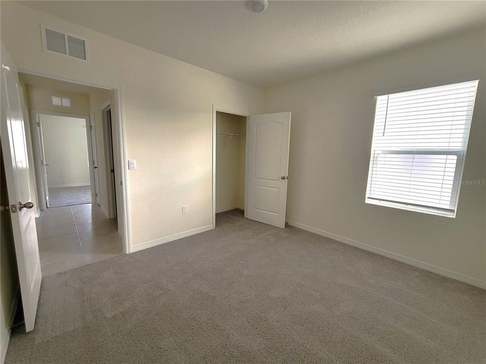 В аренду: $2,075 (3 спален, 2 ванн, 1725 Квадратных фут)