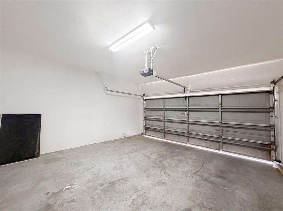 En Venta: $440,000 (4 camas, 2 baños, 2560 Pies cuadrados)