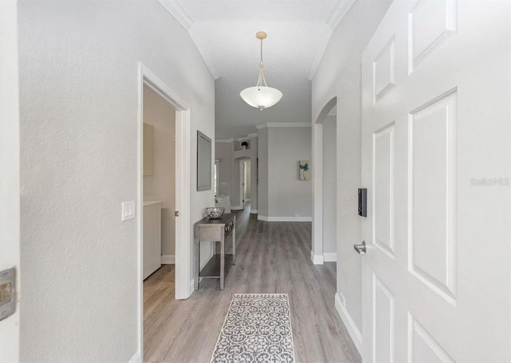 For Sale: $485,000 (3 beds, 2 baths, 1891 Square Feet)