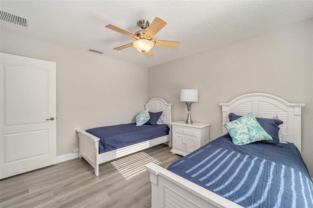 For Sale: $485,000 (3 beds, 2 baths, 1891 Square Feet)