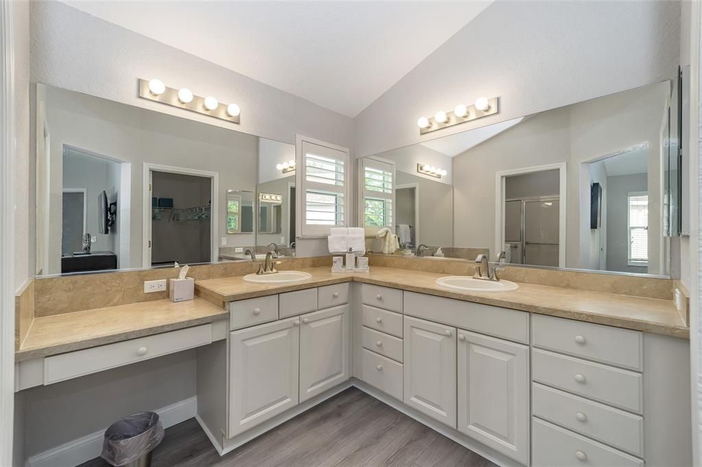 For Sale: $485,000 (3 beds, 2 baths, 1891 Square Feet)