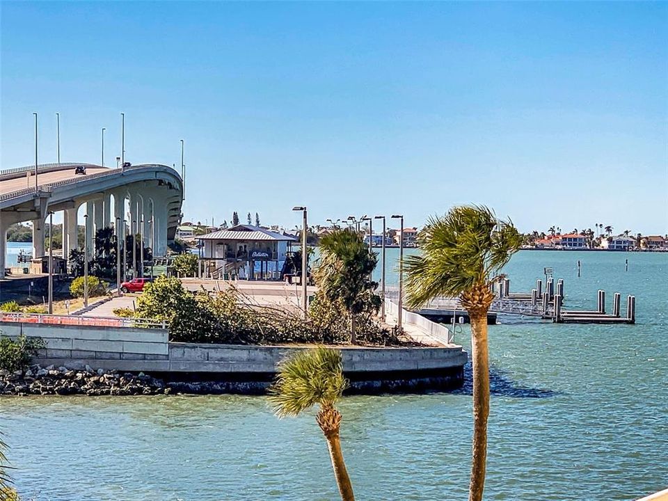 For Sale: $407,900 (2 beds, 2 baths, 1440 Square Feet)