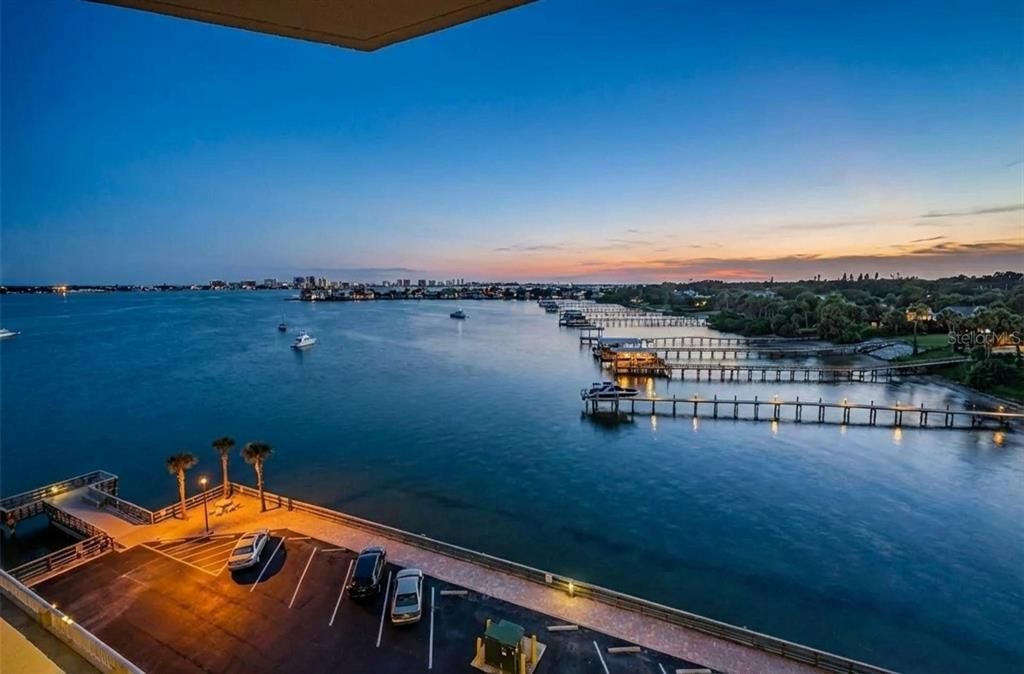 For Sale: $407,900 (2 beds, 2 baths, 1440 Square Feet)