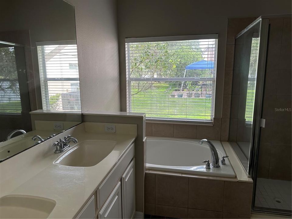 En Renta: $2,695 (4 camas, 2 baños, 2008 Pies cuadrados)