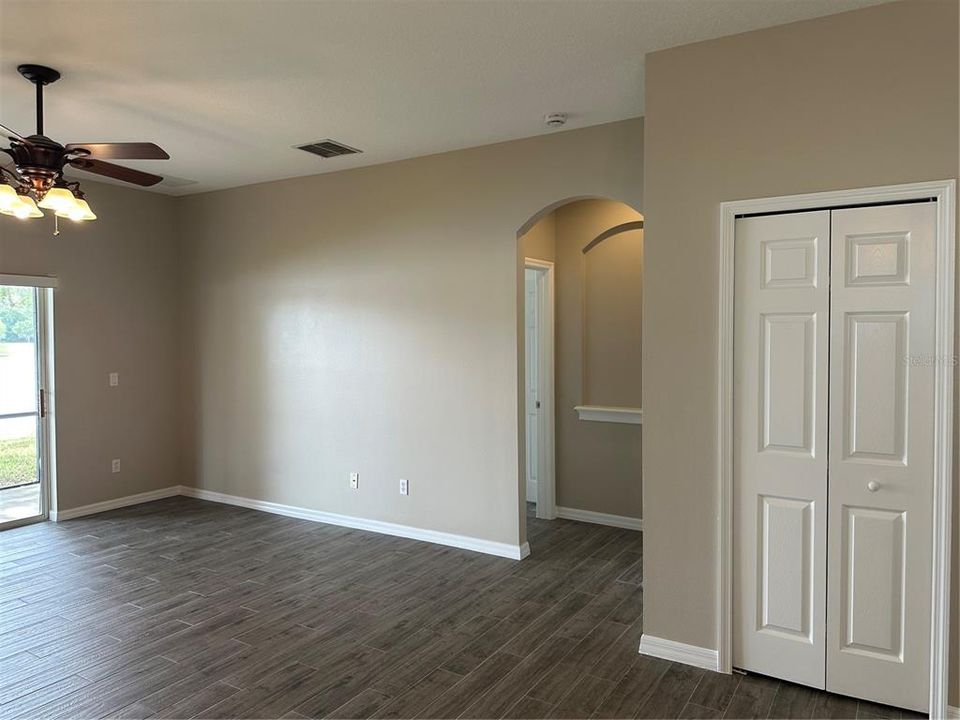 En Renta: $2,695 (4 camas, 2 baños, 2008 Pies cuadrados)