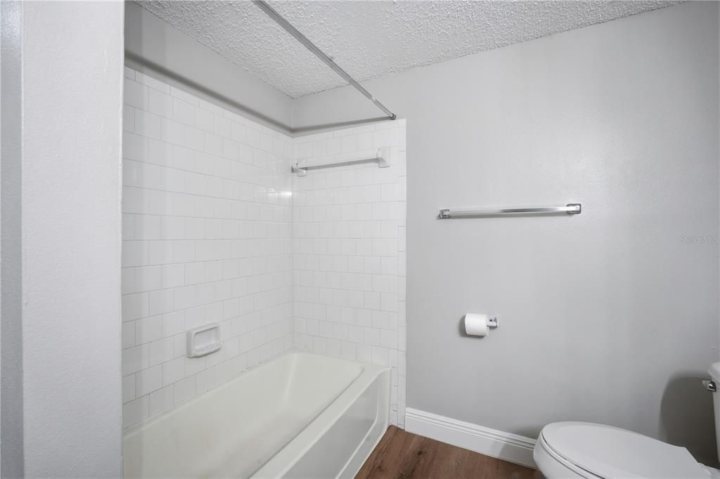 В аренду: $2,100 (2 спален, 2 ванн, 1492 Квадратных фут)