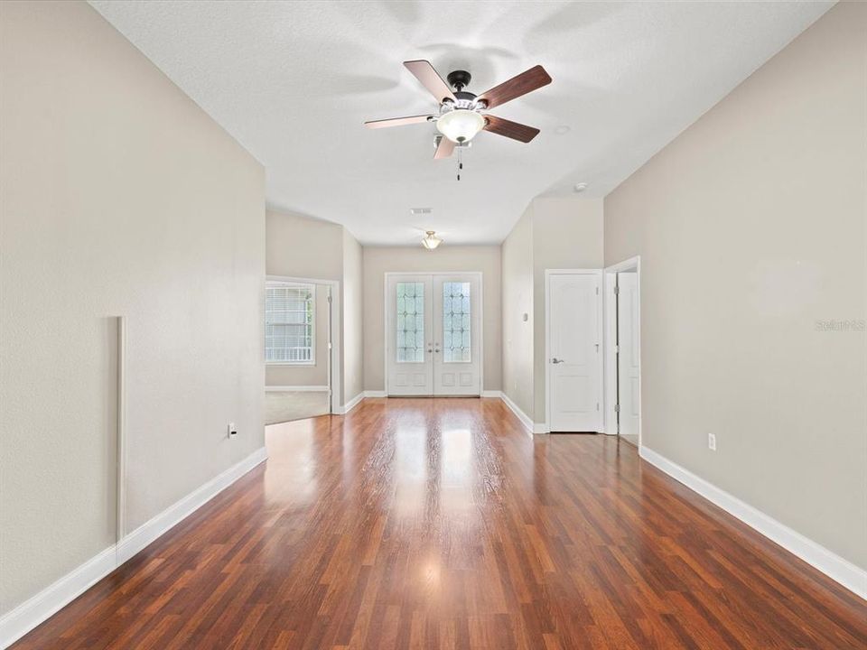 Active With Contract: $575,000 (4 beds, 2 baths, 2525 Square Feet)