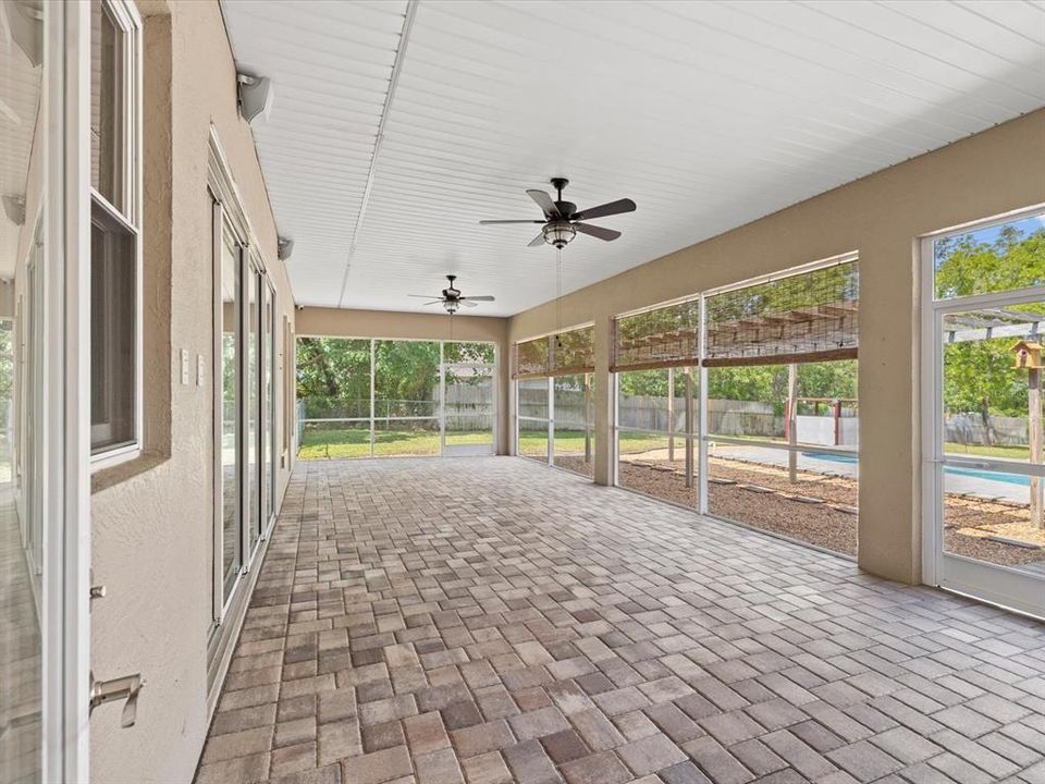 Active With Contract: $575,000 (4 beds, 2 baths, 2525 Square Feet)