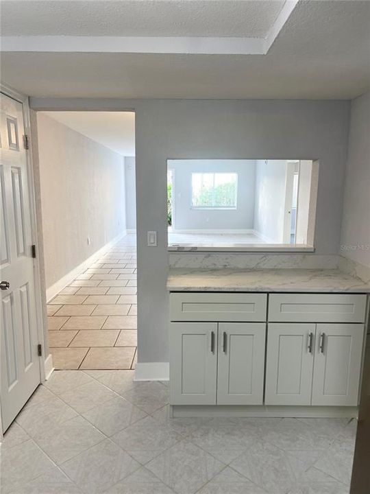 Active With Contract: $159,950 (2 beds, 2 baths, 1175 Square Feet)