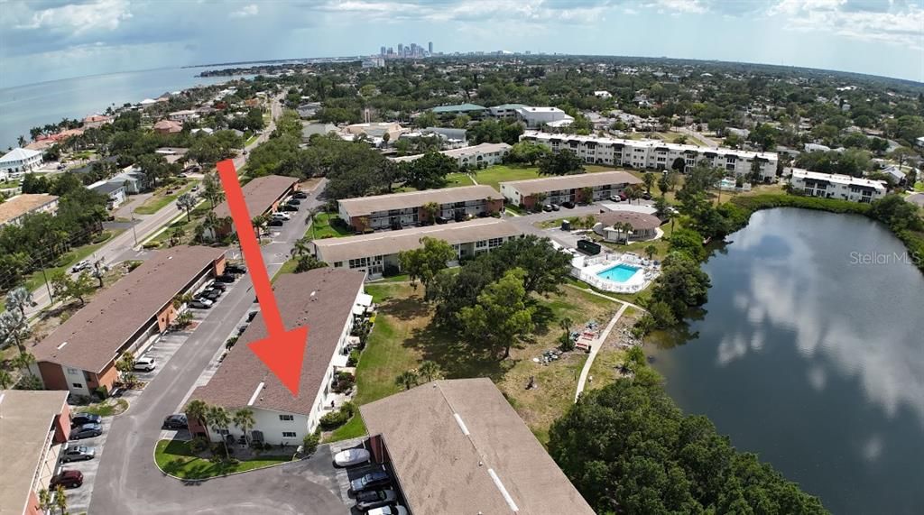 Active With Contract: $159,950 (2 beds, 2 baths, 1175 Square Feet)