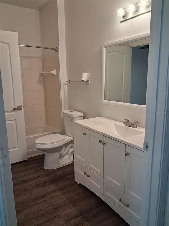 В аренду: $1,750 (2 спален, 2 ванн, 983 Квадратных фут)