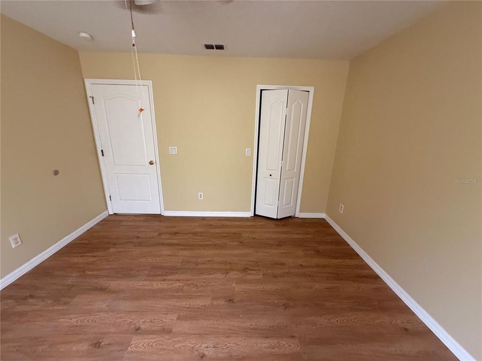 For Rent: $2,795 (4 beds, 2 baths, 2611 Square Feet)
