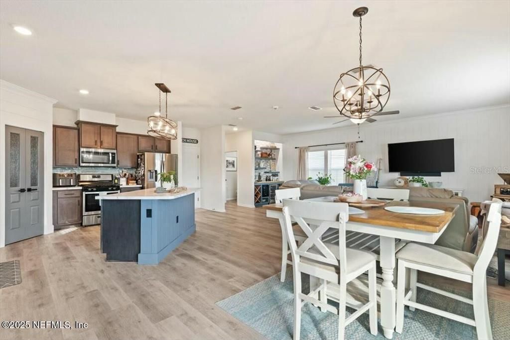 For Sale: $409,000 (4 beds, 2 baths, 2231 Square Feet)