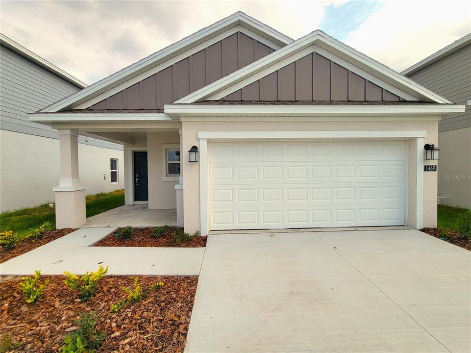 For Rent: $2,000 (3 beds, 2 baths, 1461 Square Feet)