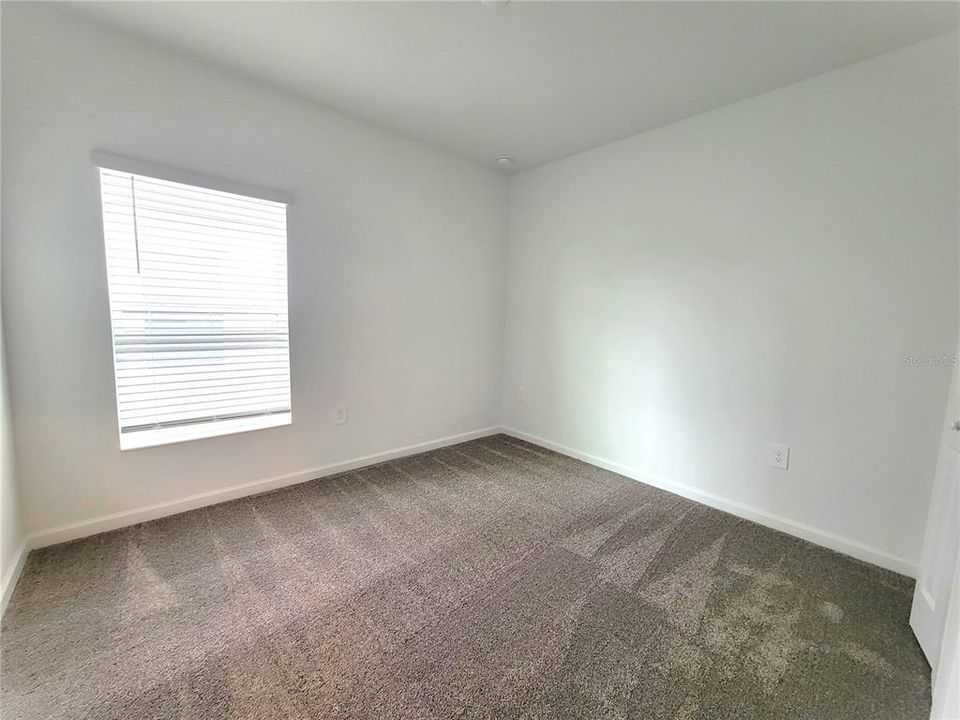 For Rent: $2,000 (3 beds, 2 baths, 1461 Square Feet)