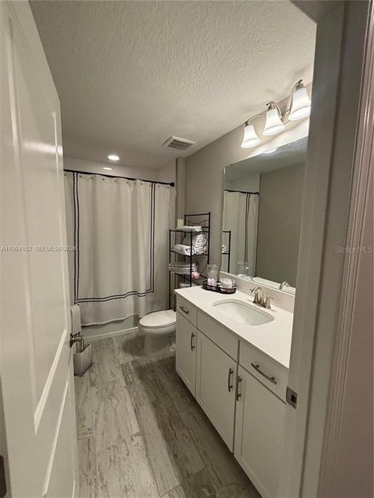 For Sale: $869,000 (5 beds, 4 baths, 3366 Square Feet)