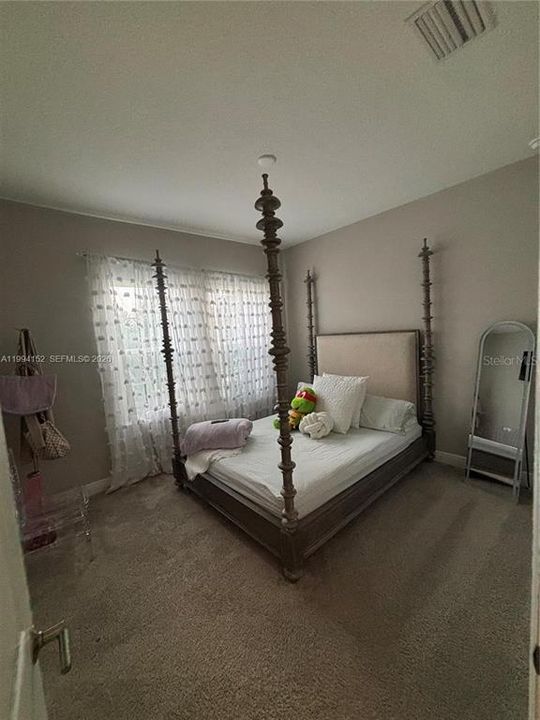 For Sale: $869,000 (5 beds, 4 baths, 3366 Square Feet)