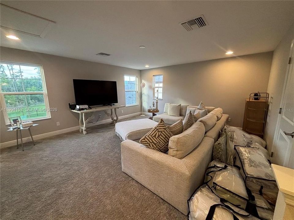 For Sale: $869,000 (5 beds, 4 baths, 3366 Square Feet)