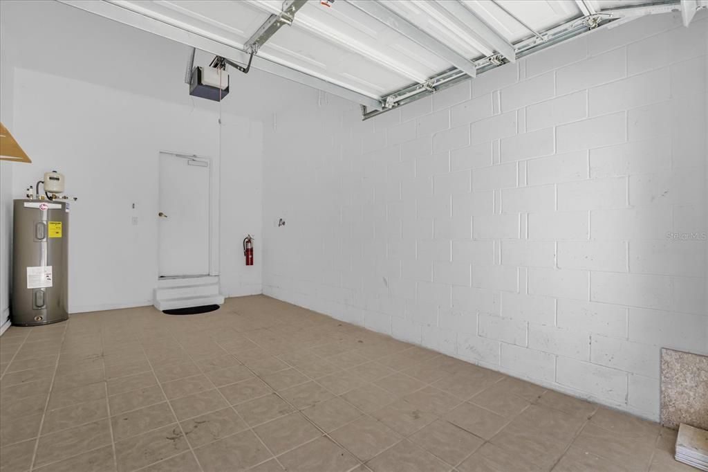 For Sale: $220,000 (2 beds, 2 baths, 1316 Square Feet)