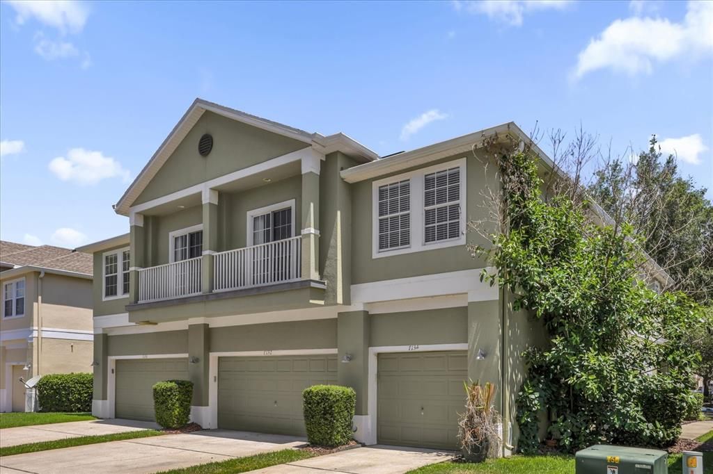 For Sale: $220,000 (2 beds, 2 baths, 1316 Square Feet)