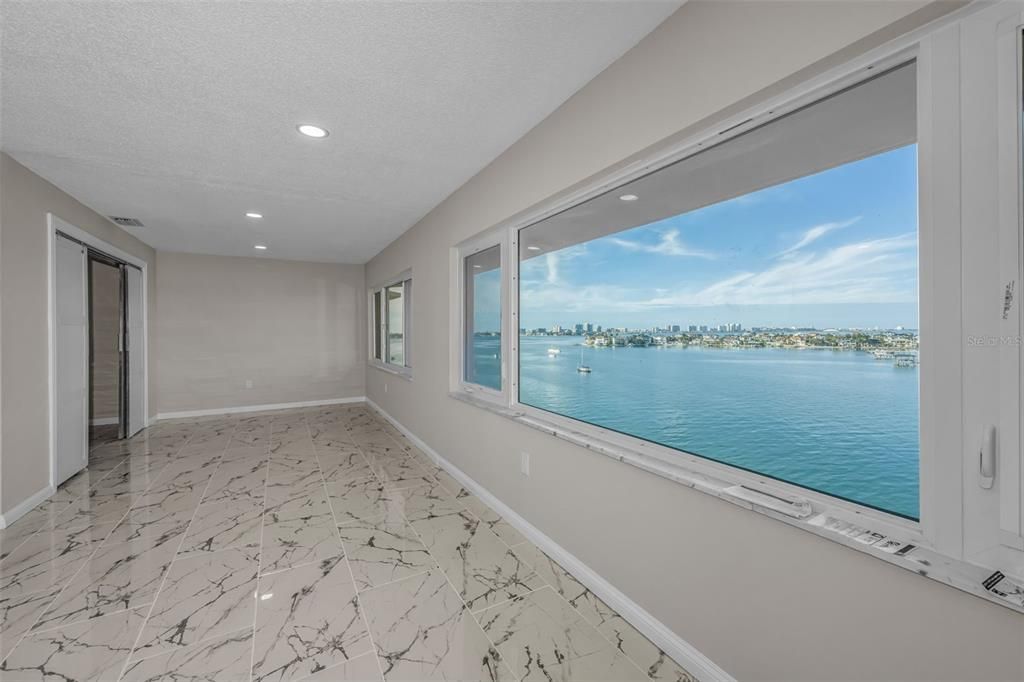 For Sale: $579,500 (2 beds, 2 baths, 1580 Square Feet)