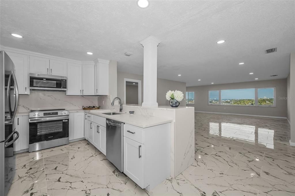 For Sale: $579,500 (2 beds, 2 baths, 1580 Square Feet)