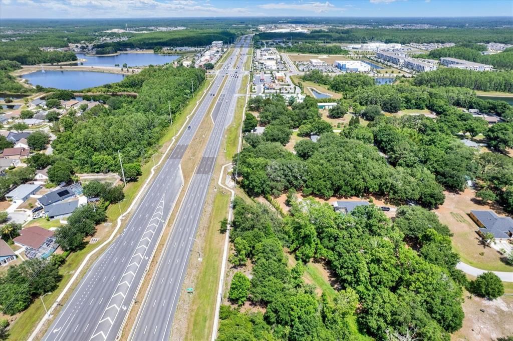 待售: $599,999 (0.42 acres)