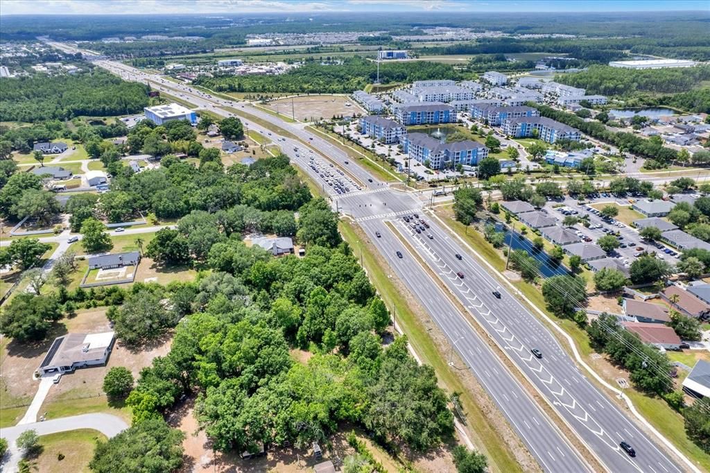 待售: $599,999 (0.42 acres)