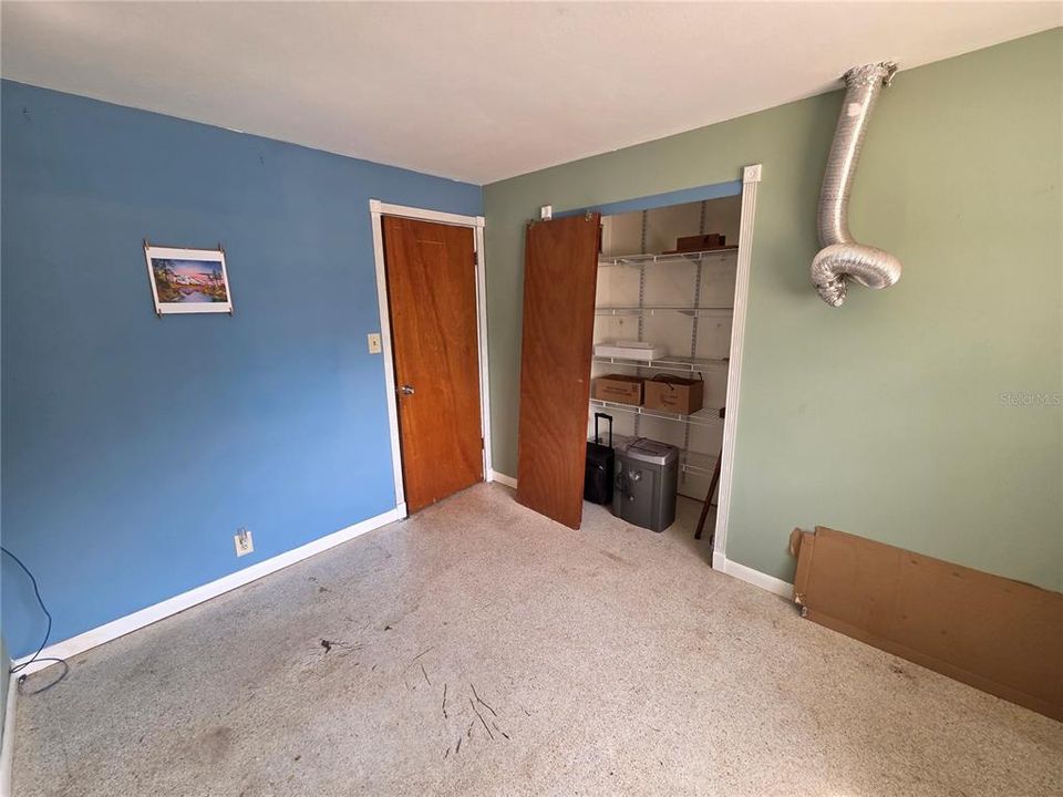 Под контрактом: $279,000 (3 спален, 2 ванн, 1213 Квадратных фут)