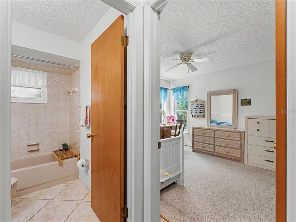 En Venta: $275,000 (2 camas, 2 baños, 1088 Pies cuadrados)