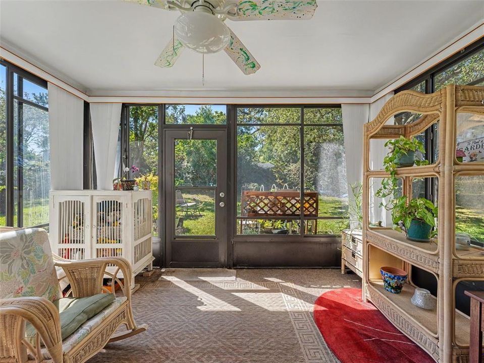 En Venta: $275,000 (2 camas, 2 baños, 1088 Pies cuadrados)