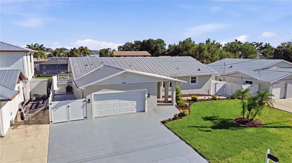 For Sale: $728,250 (3 beds, 2 baths, 2395 Square Feet)