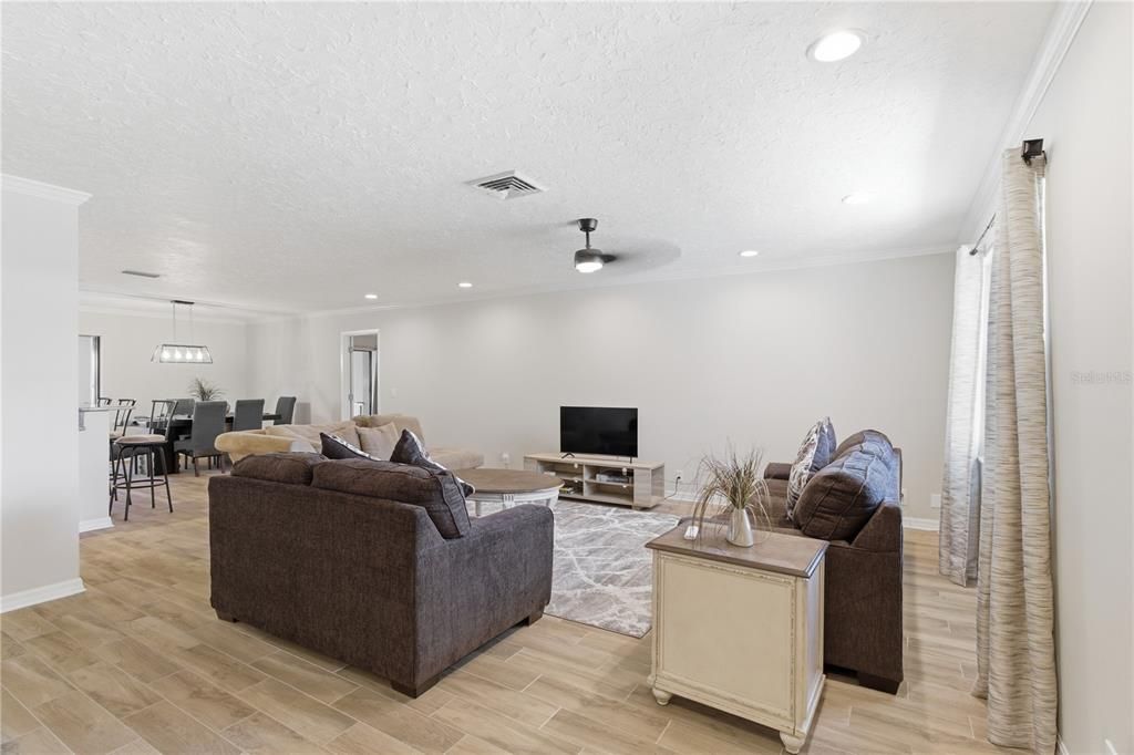 For Sale: $728,250 (3 beds, 2 baths, 2395 Square Feet)