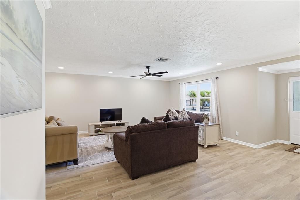 For Sale: $728,250 (3 beds, 2 baths, 2395 Square Feet)