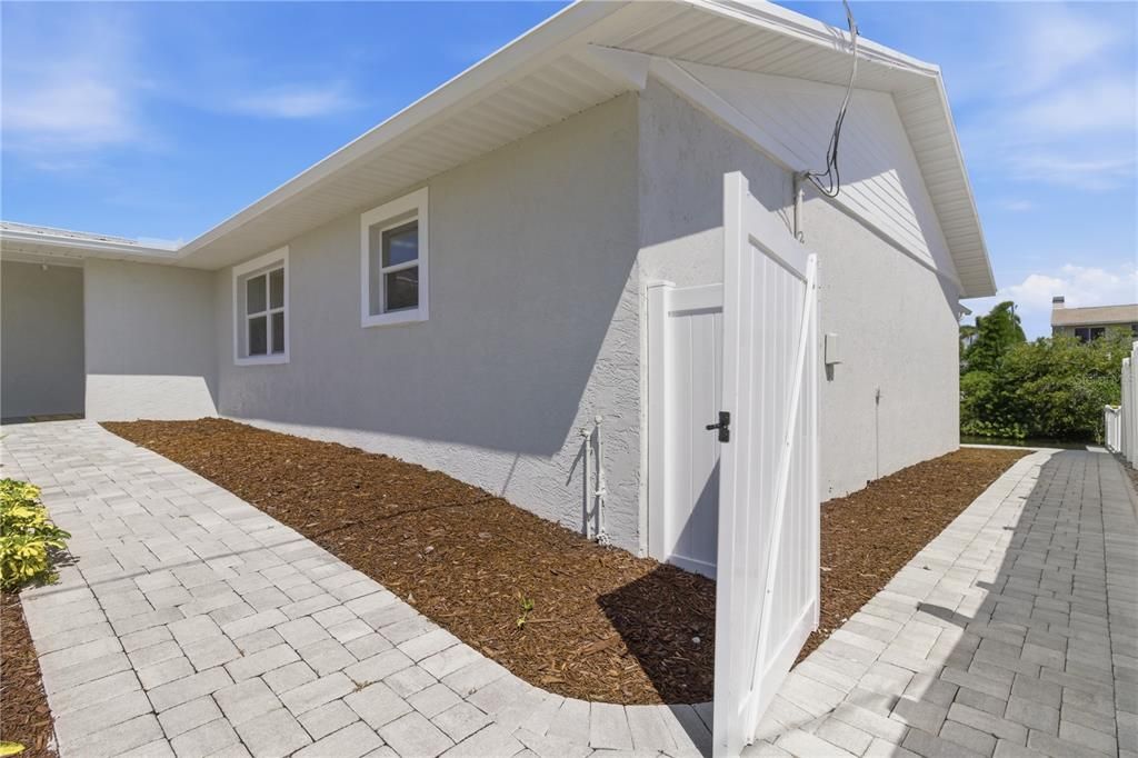 For Sale: $728,250 (3 beds, 2 baths, 2395 Square Feet)