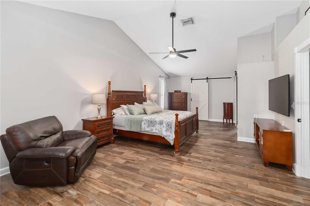 Active With Contract: $749,500 (4 beds, 3 baths, 3017 Square Feet)