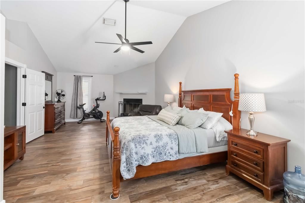 Active With Contract: $749,500 (4 beds, 3 baths, 3017 Square Feet)