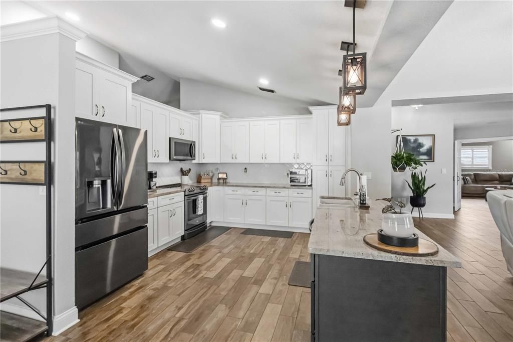 Active With Contract: $749,500 (4 beds, 3 baths, 3017 Square Feet)