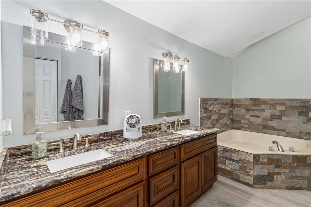 Active With Contract: $749,500 (4 beds, 3 baths, 3017 Square Feet)