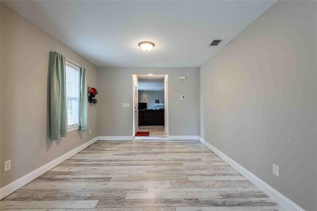 For Sale: $339,500 (3 beds, 2 baths, 1646 Square Feet)