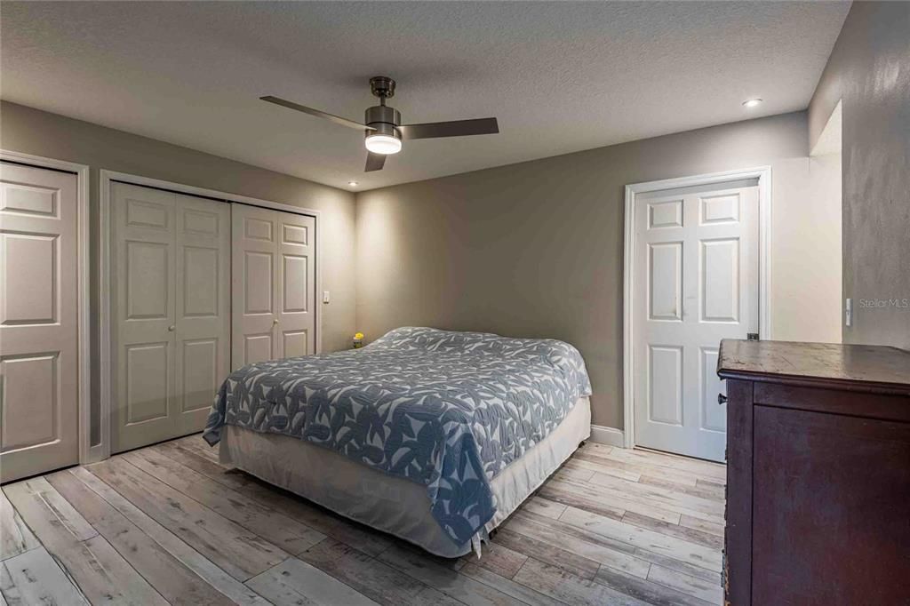 For Sale: $339,500 (3 beds, 2 baths, 1646 Square Feet)