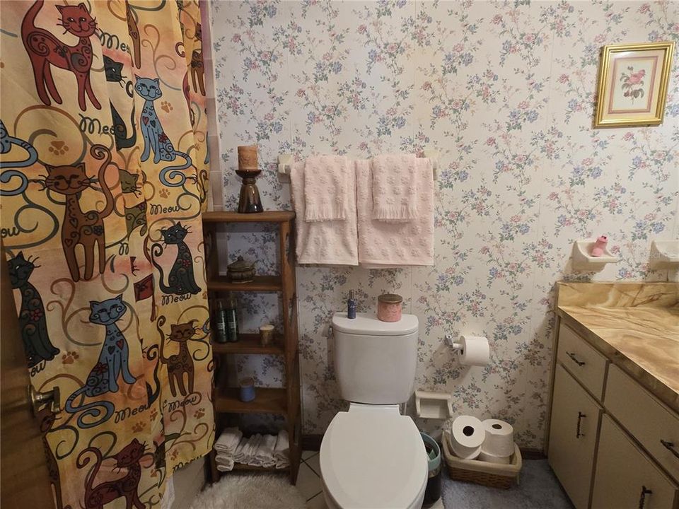 На продажу: $218,750 (3 спален, 2 ванн, 1362 Квадратных фут)