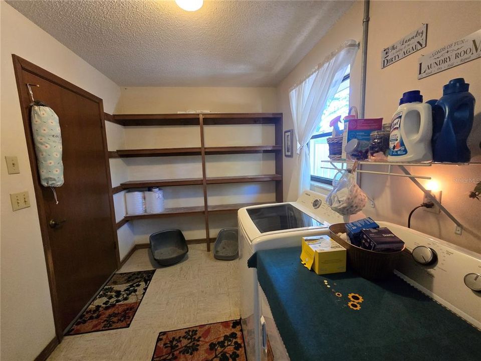 На продажу: $218,750 (3 спален, 2 ванн, 1362 Квадратных фут)