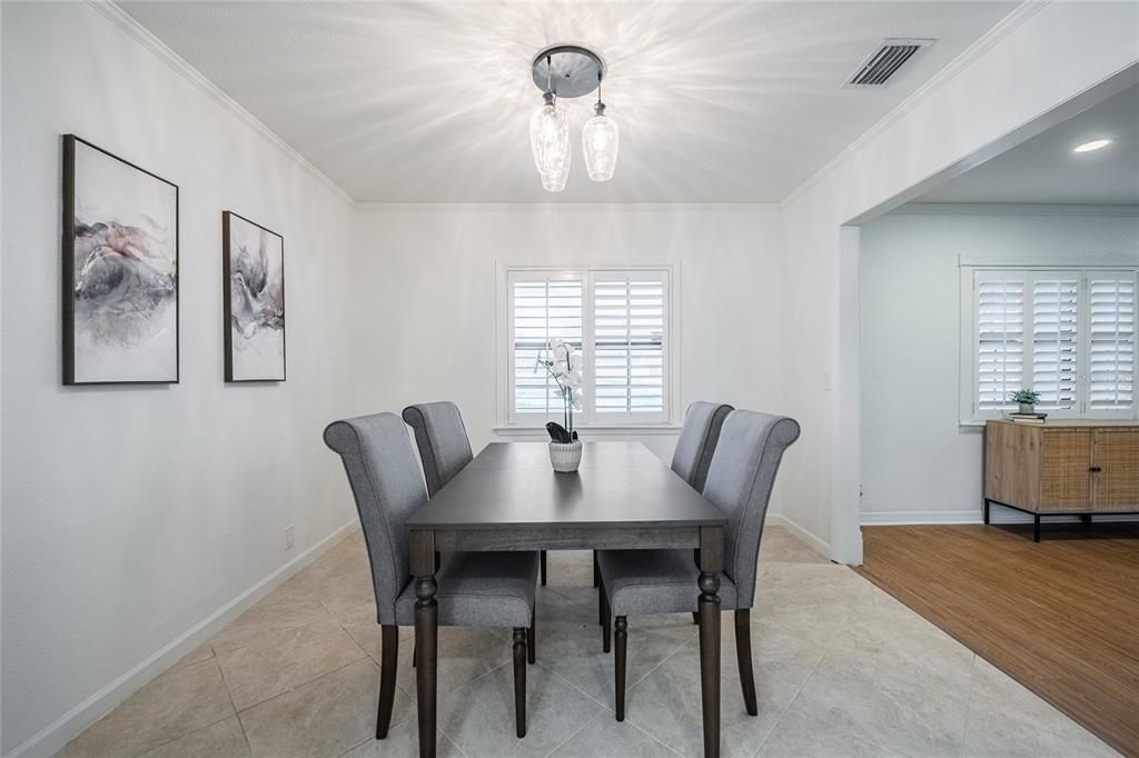Active With Contract: $398,500 (3 beds, 2 baths, 2000 Square Feet)