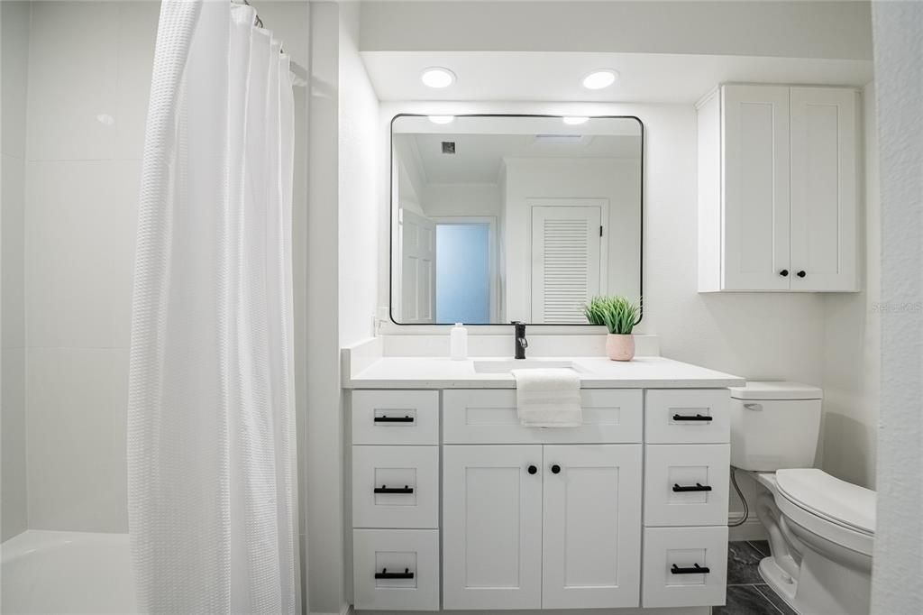 Active With Contract: $398,500 (3 beds, 2 baths, 2000 Square Feet)