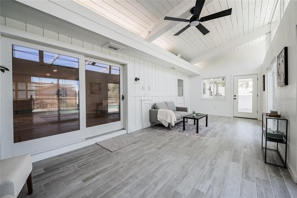 Active With Contract: $398,500 (3 beds, 2 baths, 2000 Square Feet)
