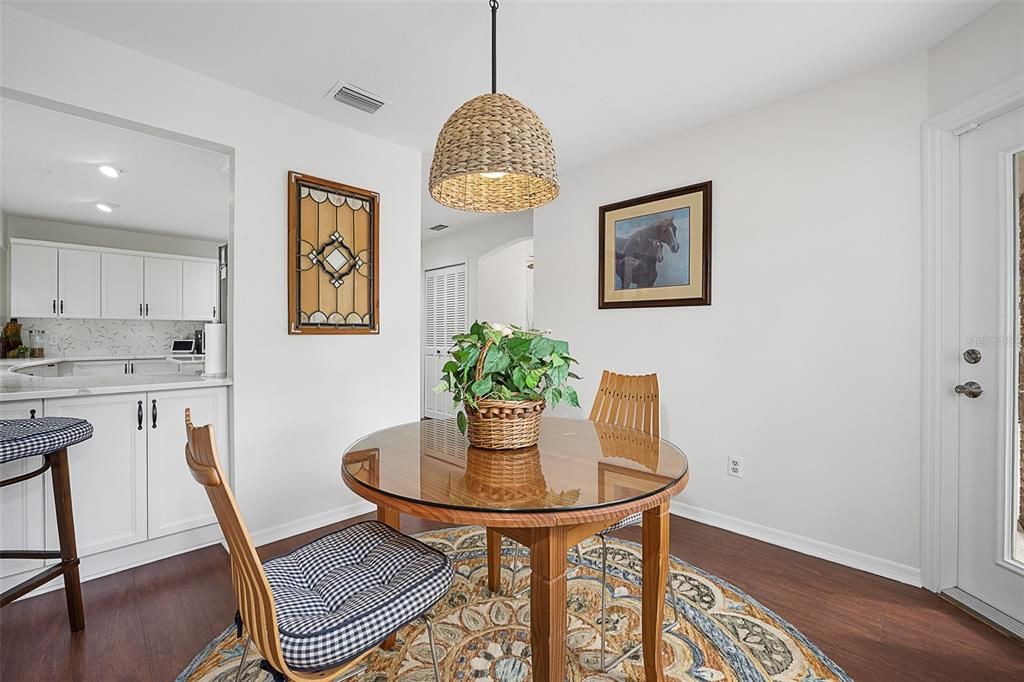 For Sale: $800,000 (5 beds, 3 baths, 3193 Square Feet)